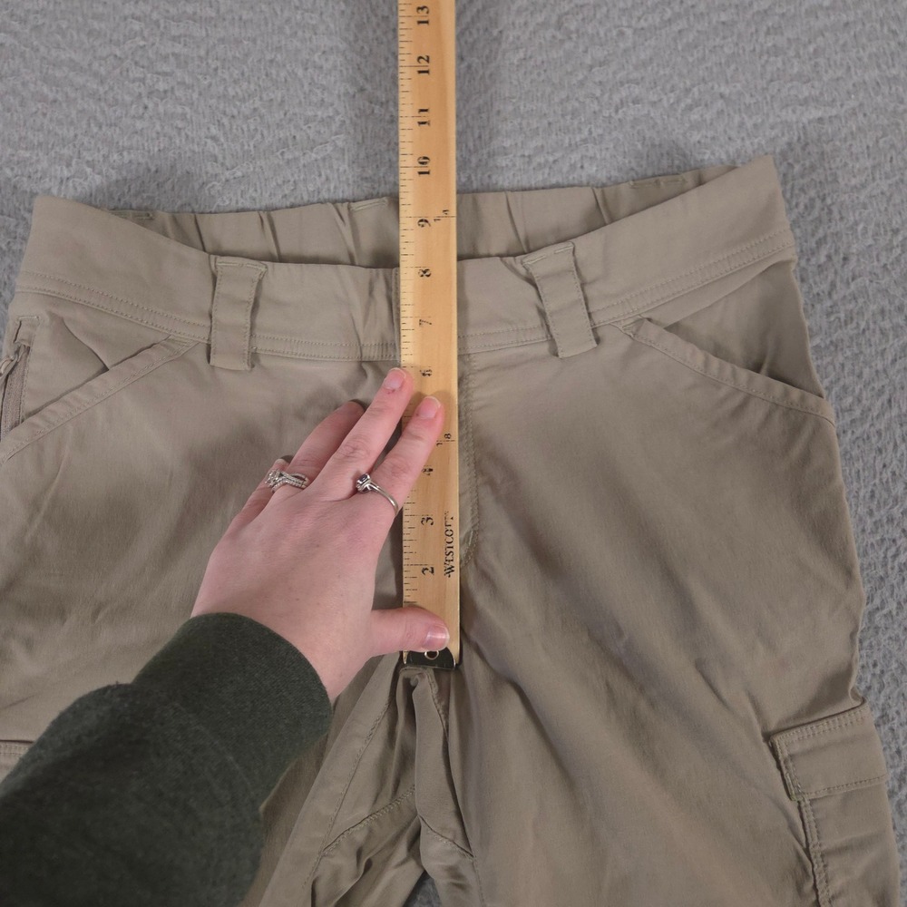 Duluth Trading Co Shorts Womens 8 Tan Dry on the Fly Cargo Stretch Hiking 10" - Picture 4 of 9